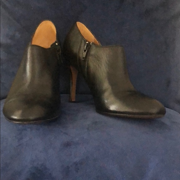Gently used professional leather coach boot - Picture 3 of 4